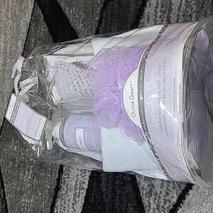 OLIVIA GRACE LAVENDER SPA BODY & FOOT CARE GIFT BAG SET